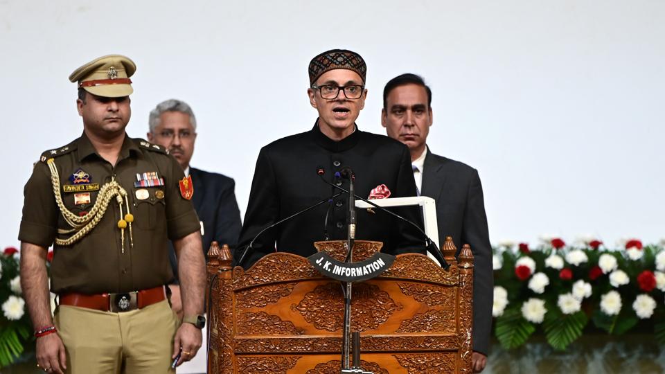 HindustanTimes's tweet photo. #HTDailyCapsule | #OmarAbdullah takes oath as #JammuandKashmir CM, #Congress sits out of govt
https://t.co/9BB1YbReYr
Subscribe to HT Daily Capsule on https://t.co/JVnVskObD1 https://t.co/O3sQ5tCH5s