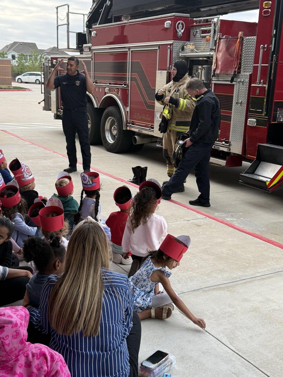 We enjoyed having ladder 13 of the CFFD visit today. <a href="/cfisdmcgown/">@cfisdmcgown</a> #OwlAboutTheBest