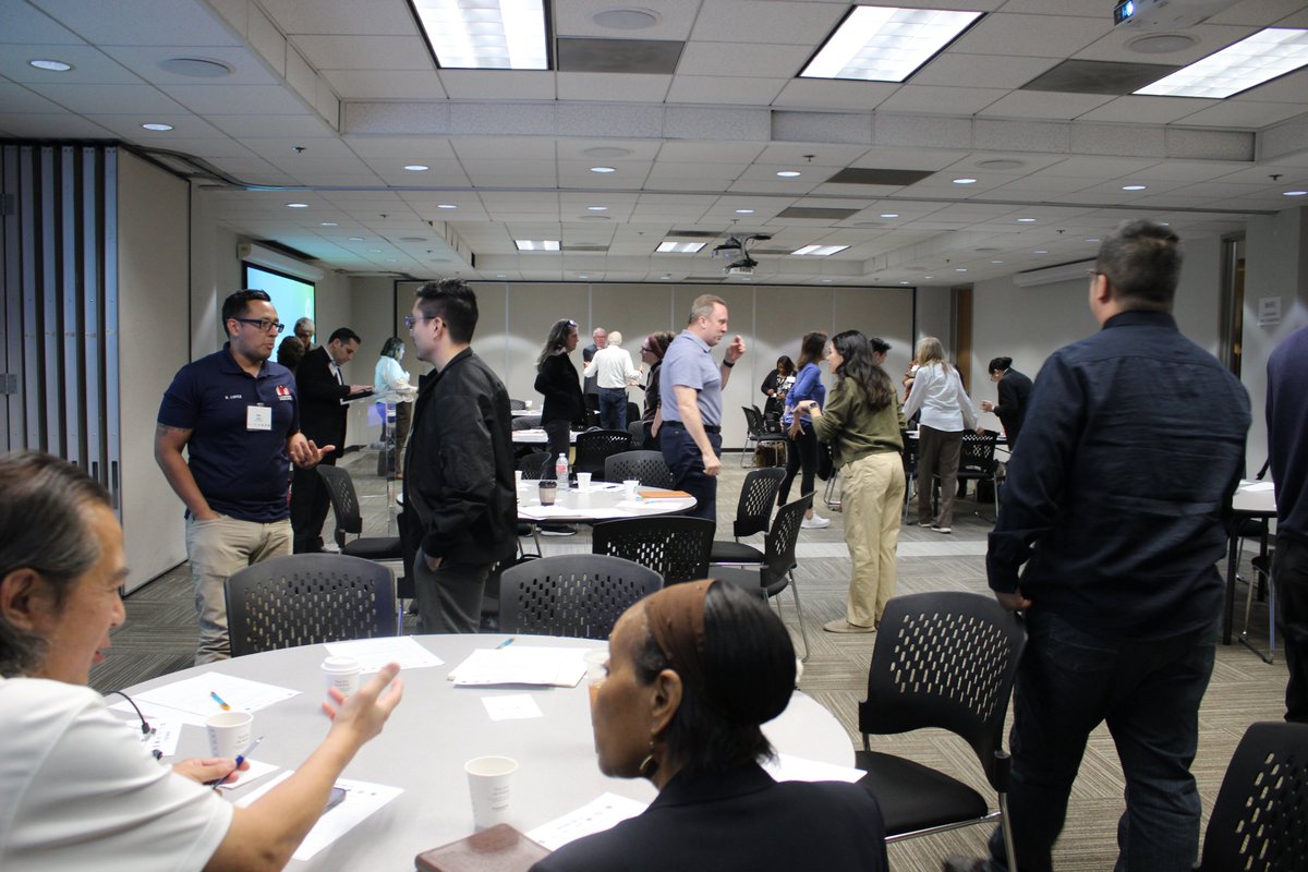 Dr Lucy Jones Center tweet media