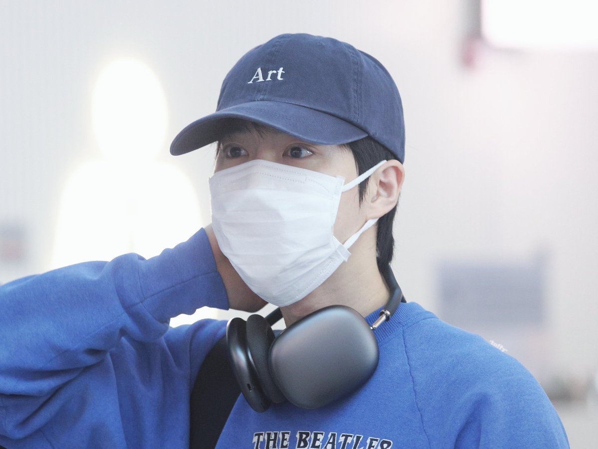 taffyeol_'s tweet photo. 10.17  ICN 출발

🐰🎐

#SUHO #김준면 #준면 #수호 #엑소 https://t.co/UF3DhsB4DP