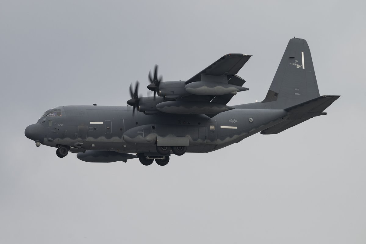 Golf9Photos's tweet photo. Typhoon evac😁
MC-130J 13-5786 1SOS/353SOW
#AvGeek #mc130 #commandoII #guts71 #yokota #aviation #aviationphotography #planespotting https://t.co/DEv9BFvW5N