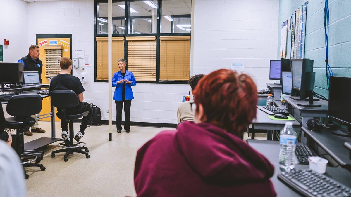 We are thankful that Boston Federal Reserve President Susan Collins took time to speak with students at the River Valley Technical Center’s Business and Entrepreneurship Program, as part of her trip to Vermont and meeting with the Springfield Working Communities Team!
