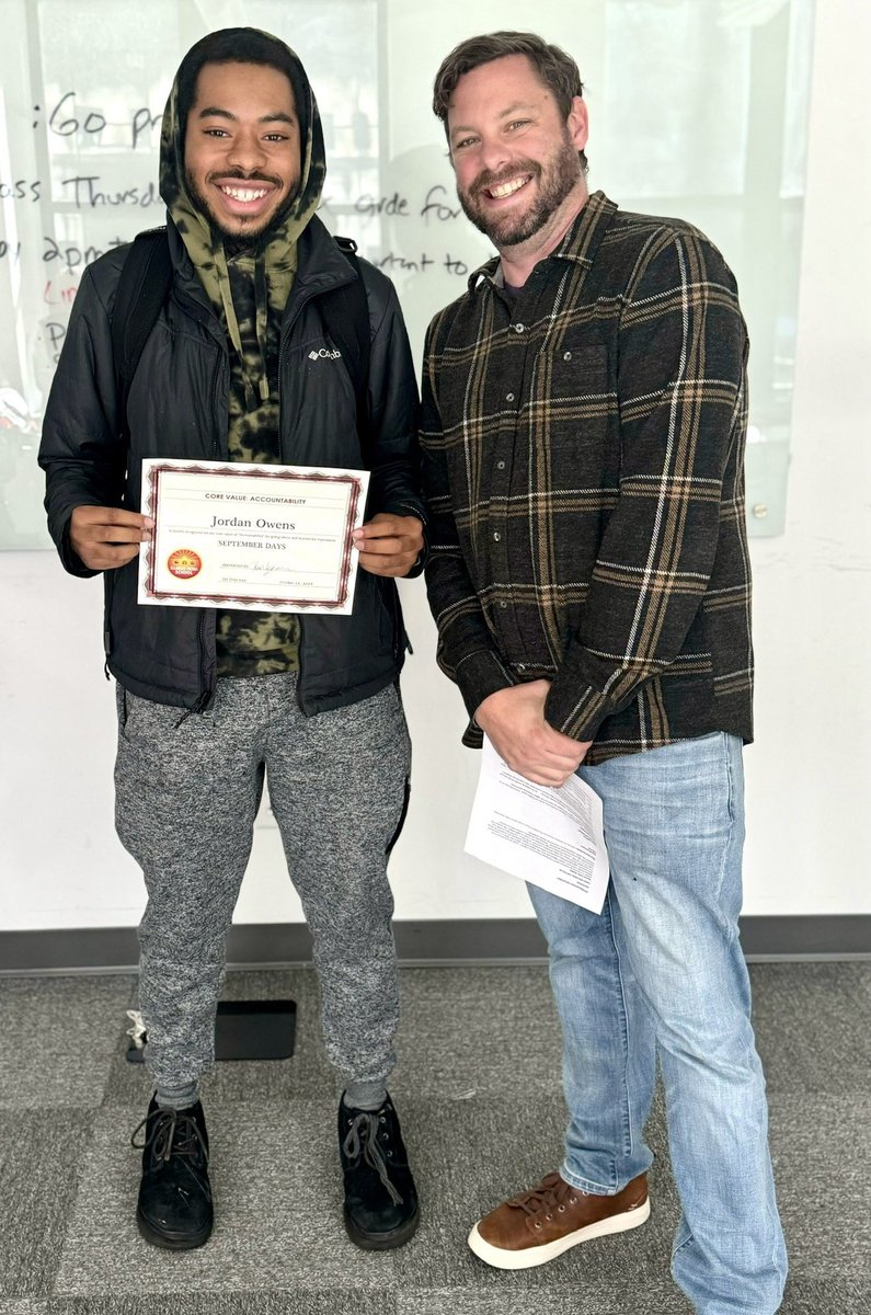 ilmediaschool's tweet photo. Big applause to this week’s Core Award winners at Call Time! 🎉 Your dedication and passion are the keys to success. Keep raising the bar! #IMSChicago #CoreAward #CallTime #BeOnAir #LearnFromAProToBeAPro https://t.co/MLA25Q8nZ8