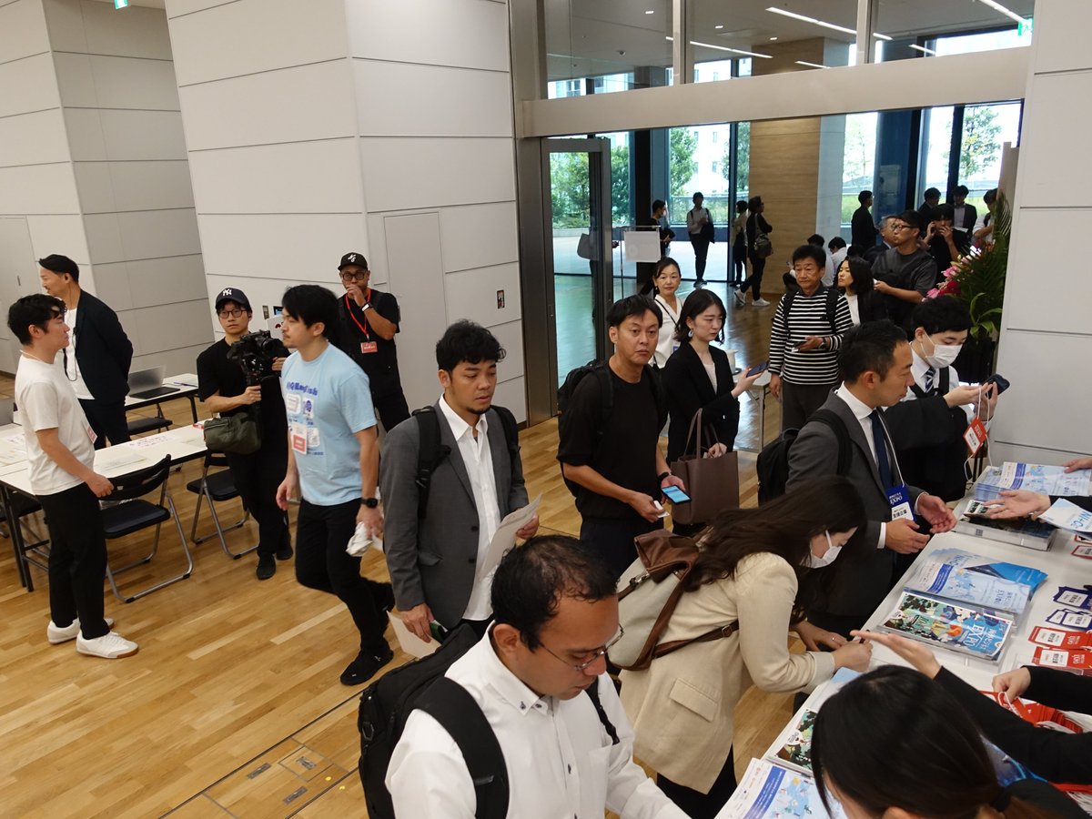 DigimaJapan's tweet photo. 【海外ビジネスEXPO2024東京】
【当日参加OK！入場無料！ PM5時まで開催中！】

本日10月17日（木）『海外ビジネスEXPO2024東京』が絶賛開催中！ 
PM5時まで＆入場無料です！

100社の海外ビジネス支援企業が出展！ 40のセミナーを開催！

https://t.co/v0yyThrv2Q

#海外ビジネスEXPO #Digima https://t.co/qahSBqKt56