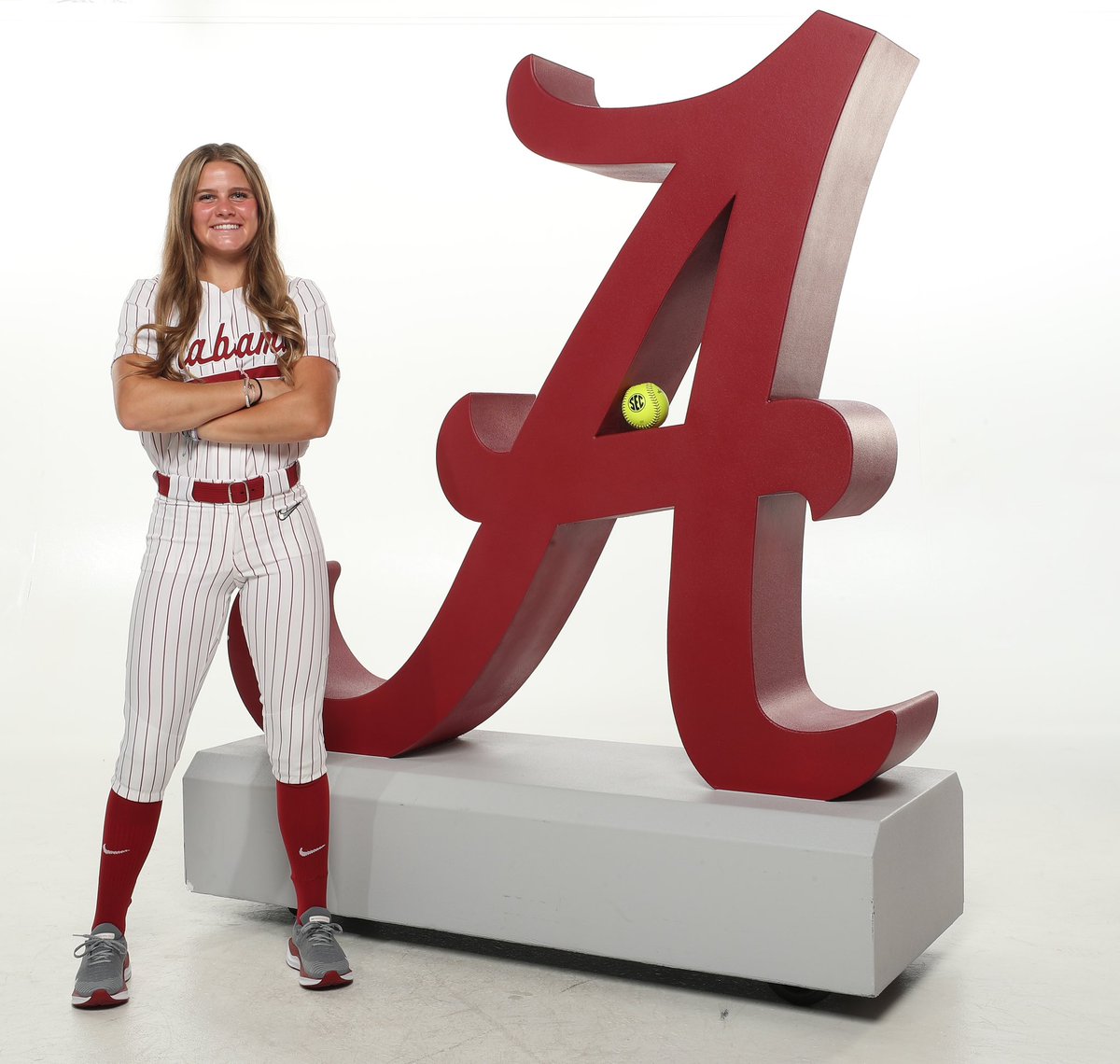 LivKeiter_2026's tweet photo. COMMITTED!! ROLL TIDE ROLL!! ❤️🤍🅰️ @UACoachMurphy @KaylaBraud1 @adamarbour @lmcmahon7 @RyanIamurri32 
@TGA_Turner @BTurner_75 https://t.co/CmuprImEVh