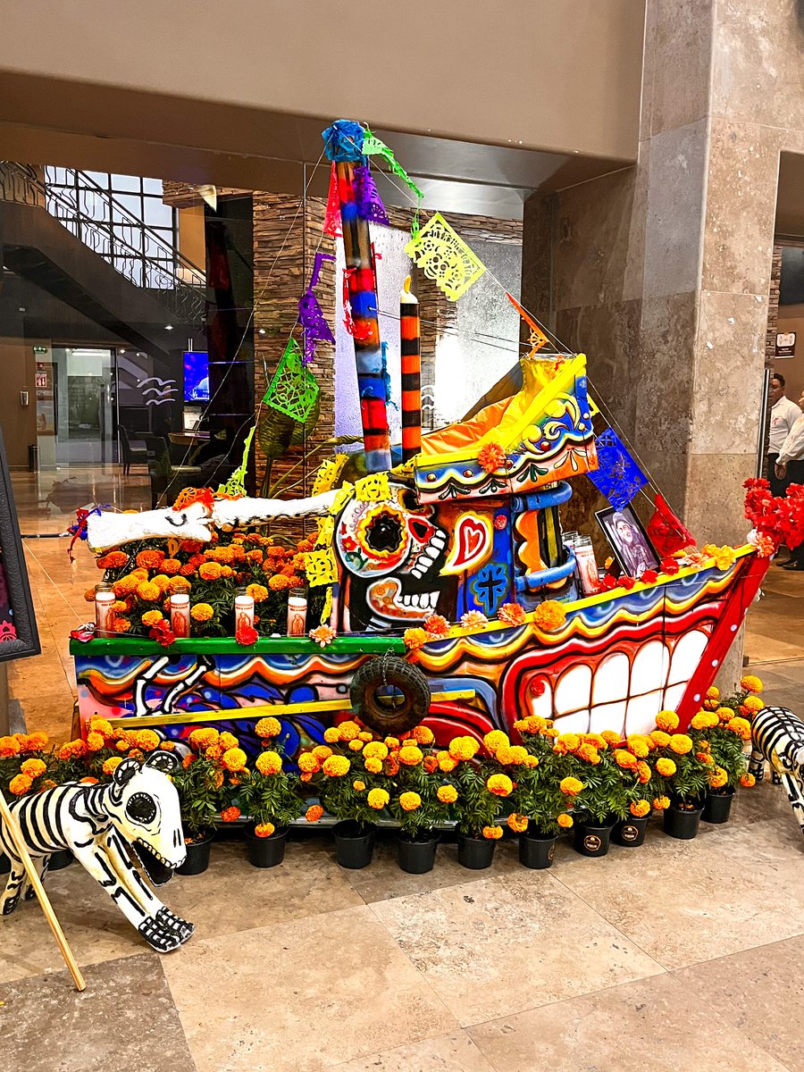 Hectorjr71's tweet photo. @memomunro Thank you so much for your amazing work! Your pieces are a true gem for Las Palomas Beach & Golf Resort. We admire your passion for Puerto Peñasco and your ability to convey such important messages through art. The Day of the Dead altars are simply beautiful and have moved us all. It has been a pleasure working with you!