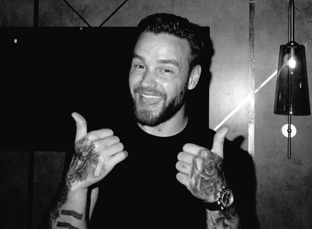 _21drosepetals's tweet photo. “goodbyes are bittersweet, but it's not the end, i’ll see your face again.” rest in peace liam, fly high angel, you’re the brightest star in the sky now. i will miss and love you always and forever liam james payne. 🕊️🤍 https://t.co/EOI0TBJvR3