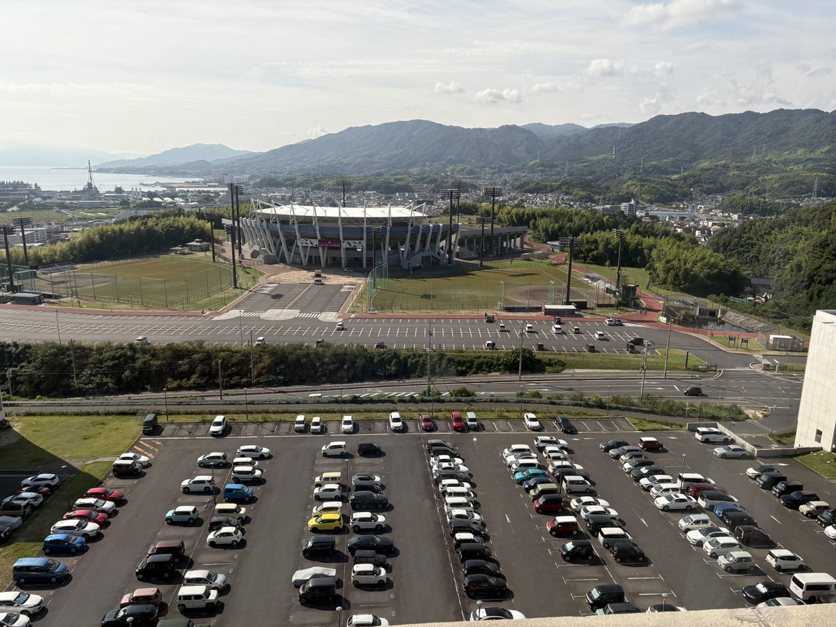 Papa0385's tweet photo. 一部屋移動 https://t.co/sUv6Dpg4NA