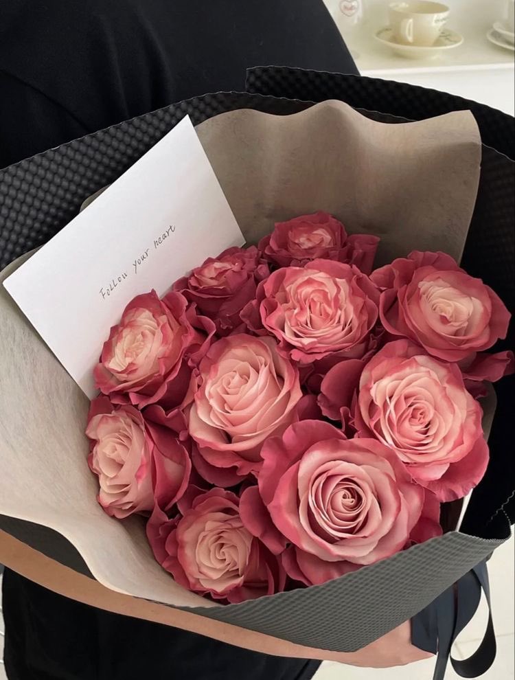 i3Moment's tweet photo. Favorite flower bouquet https://t.co/rTmB6uYcwW