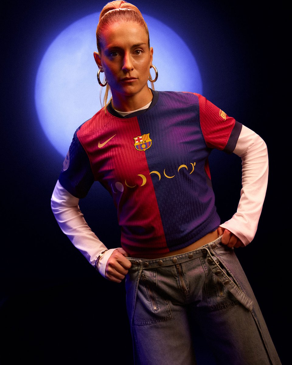 brfootball's tweet photo. Barcelona’s special edition Coldplay kit 👕 https://t.co/r2dBJQ4clh