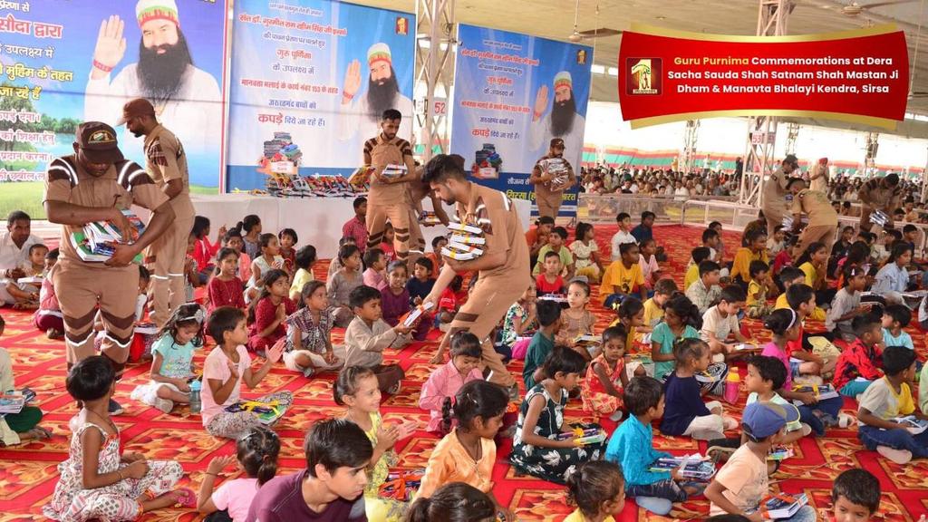 Himansh09642386's tweet photo. In today's inflation, there are many families who want to educate their children but are unable to do so due to their financial condition. To help such families, Saint Dr MSG Insan has started #GiftOfEducation in which volunteers make every possible effort to provide  education. https://t.co/1kT8bzuqN2
