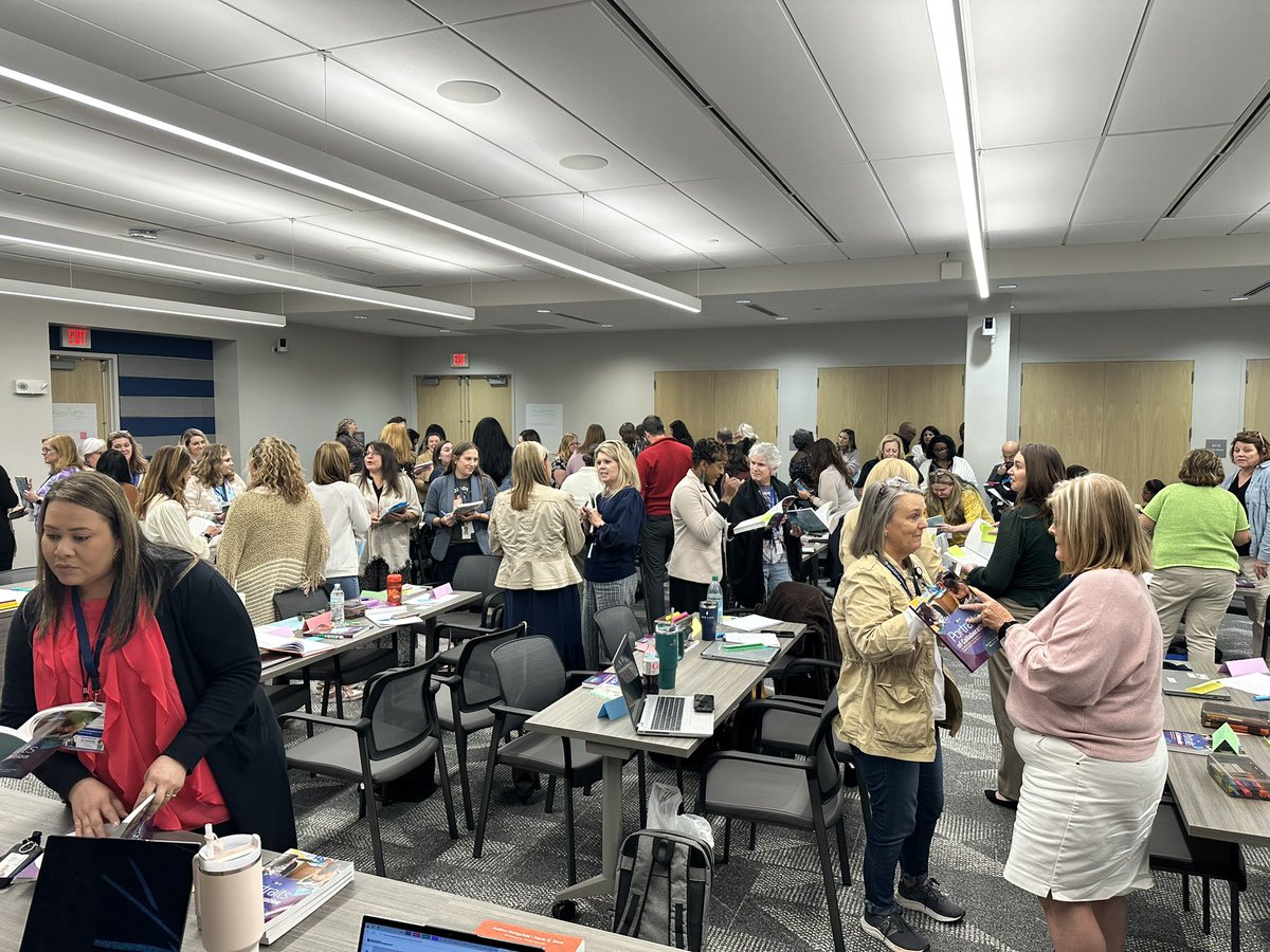 The <a href="/EducationSC/">S.C. Department of Education</a> Title III/MLP team hosted a PLO with <a href="/AndreaHonigsfel/">Dr. Andrea Honigsfeld</a> on collaboration. We discussed collaborative strategies and participated in engaging teaching practices. Thank you all for a fantastic day of learning! #SCarolinaMLs #Collaboration