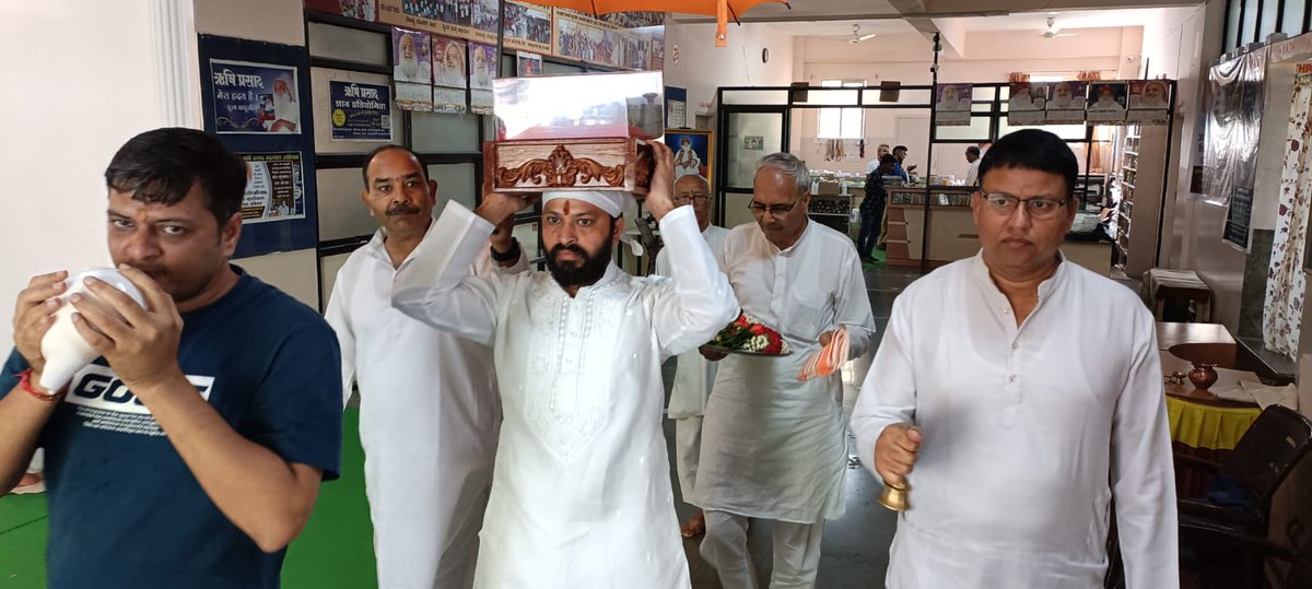 AshramBlr's tweet photo. Sant Shri Asharamji Bapu has guided many by encouraging them towards आत्मसाक्षात्कार, Ultimate goal of human life. Millions have undergone transformative experiences by attending enlightening Satsangs.
His followers are celebrating #60thSelfRealizationDay. https://t.co/meWU4cmMna https://t.co/EloKjugdA5