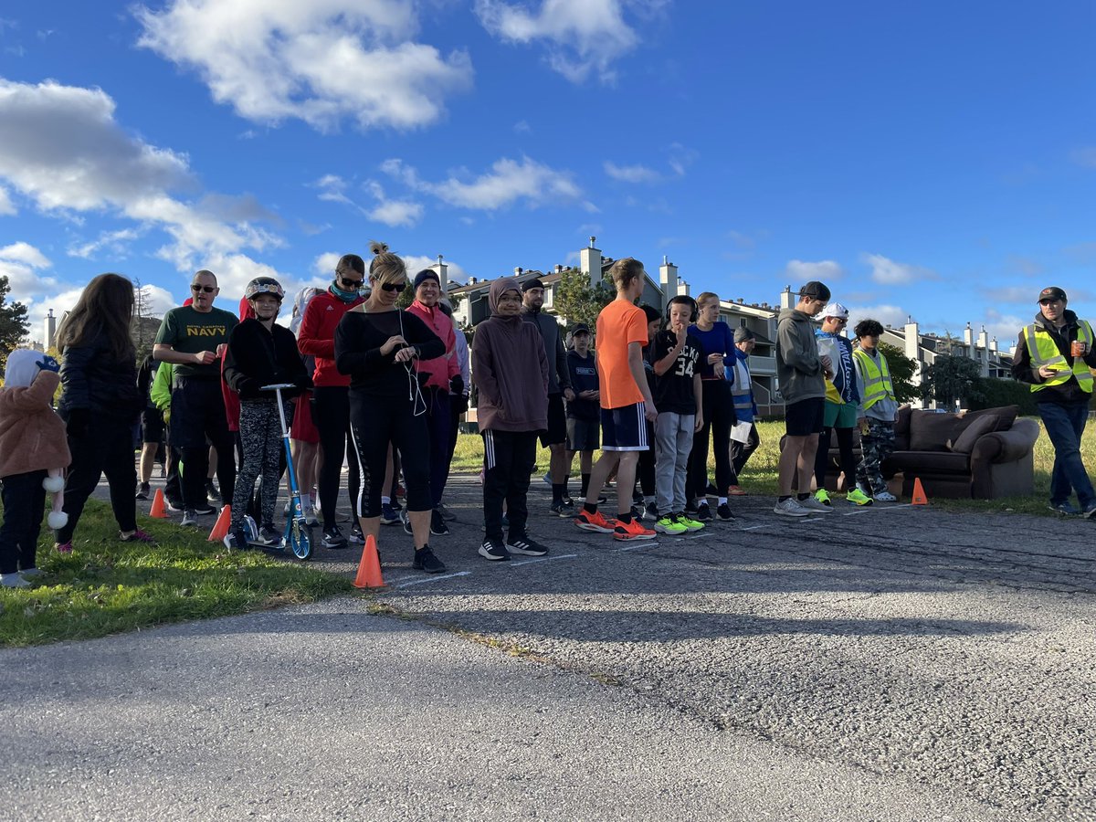 orleansparkrun's tweet photo. 209th event / 209e évènement - OCTOBER 12

We had 66 participants, including several first-timers, visitors from the UK and Australia, who ran, jog or walk.

Thanks again to our volunteers, who made this event possible. 🏃🏻‍♂️🏃🏼‍♀️🚶‍♀️🦮
Check this week’s results:

https://t.co/PuaF7RzAug https://t.co/ZddbI0aIaJ