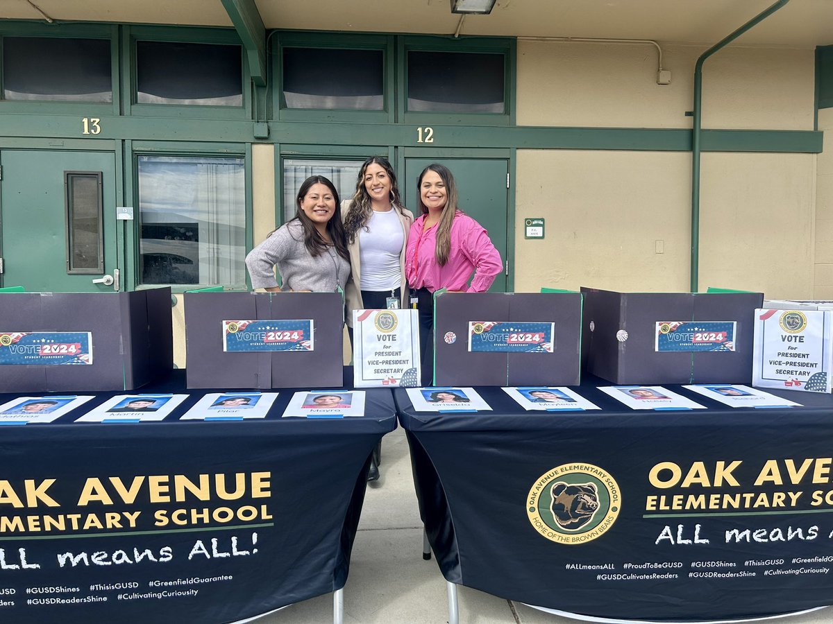 MsSandraRocha's tweet photo. It’s Election Day at Oak! 🐻 🇺🇸 
Our students are stepping up, choosing their leaders, and making their voices heard. The future looks bright in #GUSD! #StudentElections #VOTE 
@OakBrownBears @AracelyZavala19 https://t.co/kPseidSZeQ