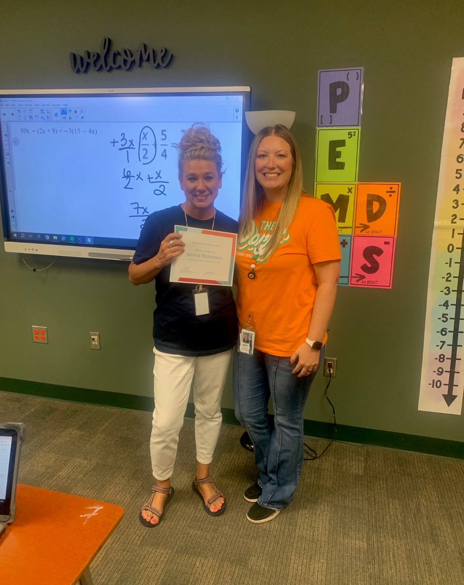 Bear of the week recognition goes to Ms. Richardson- 8th Grade Math Teacher! Congratulations 💚🧡🐻