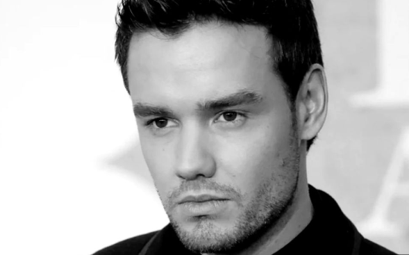 KhanPetaline's tweet photo. Liam Payne RIP
The entertainment industry is dirty and dangerous. Like South Korea,the US  everywhere..... #Diddy #diddyparty #beyonceandjayzatdiddyparties #LiamPayne #liampaynedead #OneDirection https://t.co/x8cfFrTs3Q
