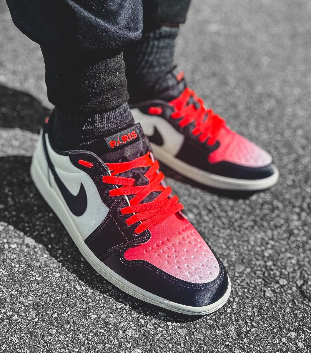 air jordan 1 retro low psg