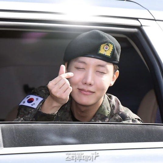 inuma_jacinto's tweet photo. TE EXTRAÑAMOS #JHOPE 💜😭♾️

WELCOME BACK J-HOPE https://t.co/z2hH0Xsjhs