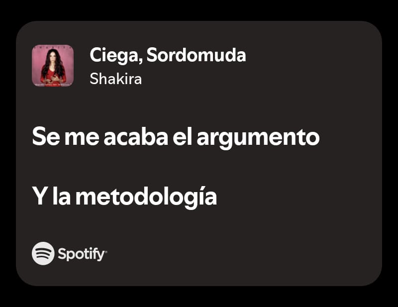 Yo escribiendo mi tesis: