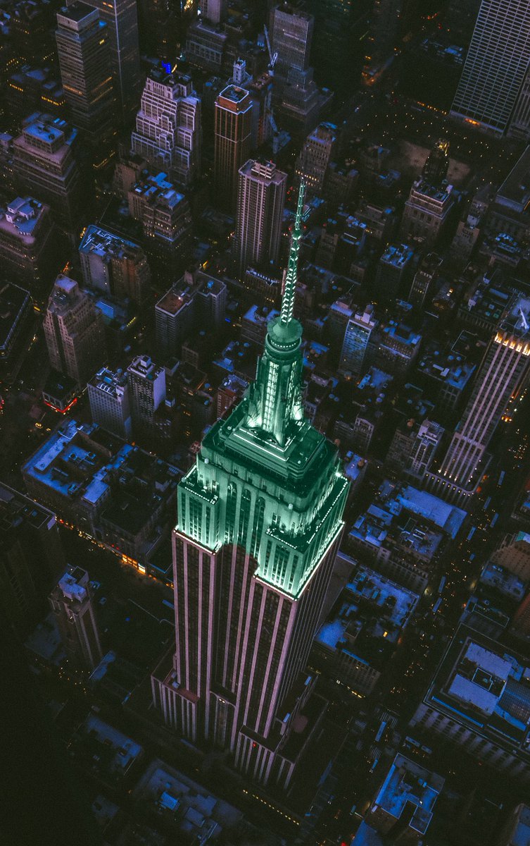 Empire State Building tweet media