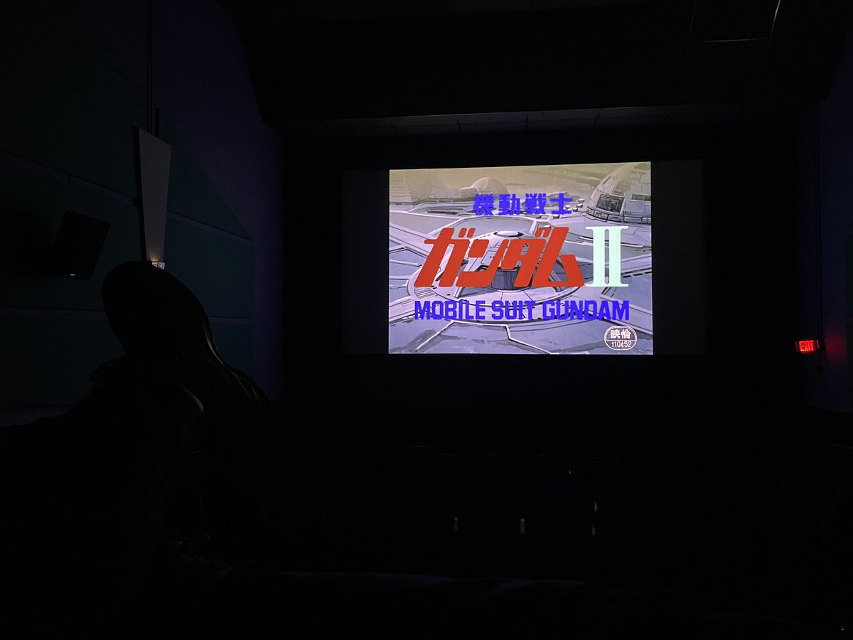 nigoki's tweet image. I only did this during the recap and title card because I had the theater to myself.