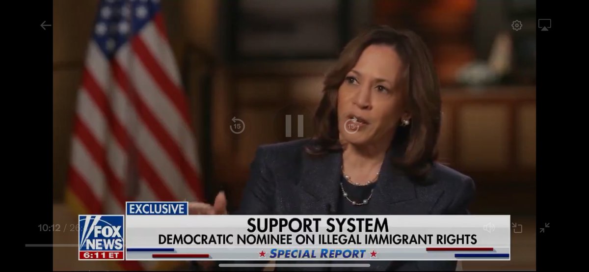 MrJoshuaYoder's tweet image. Anyone notice that @KamalaHarris wore the same earrings during today’s interview with @BretBaier as the @realDonaldTrump debate?

#KamalaInterview #HarrisInterview #BretBaier 

When she doesn’t have a teleprompter how does she maintain answers? I bet Obama is on the other end!