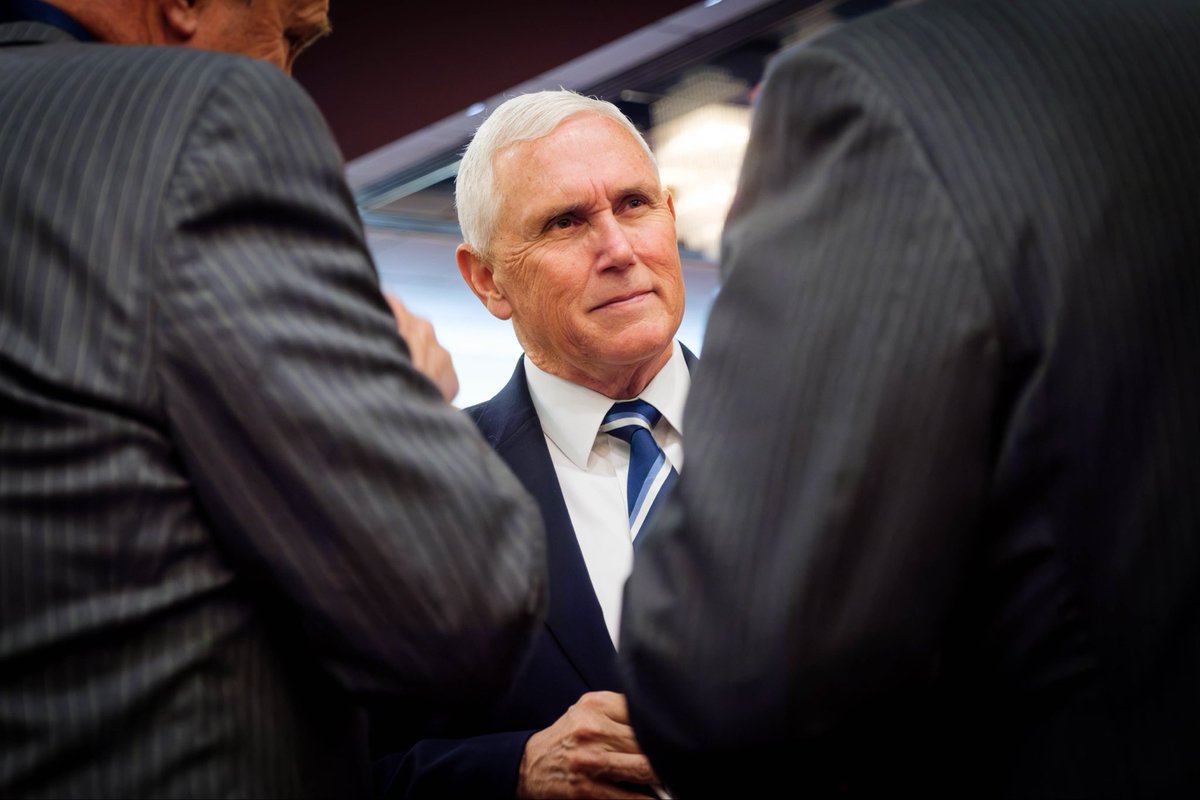 Mike Pence tweet media