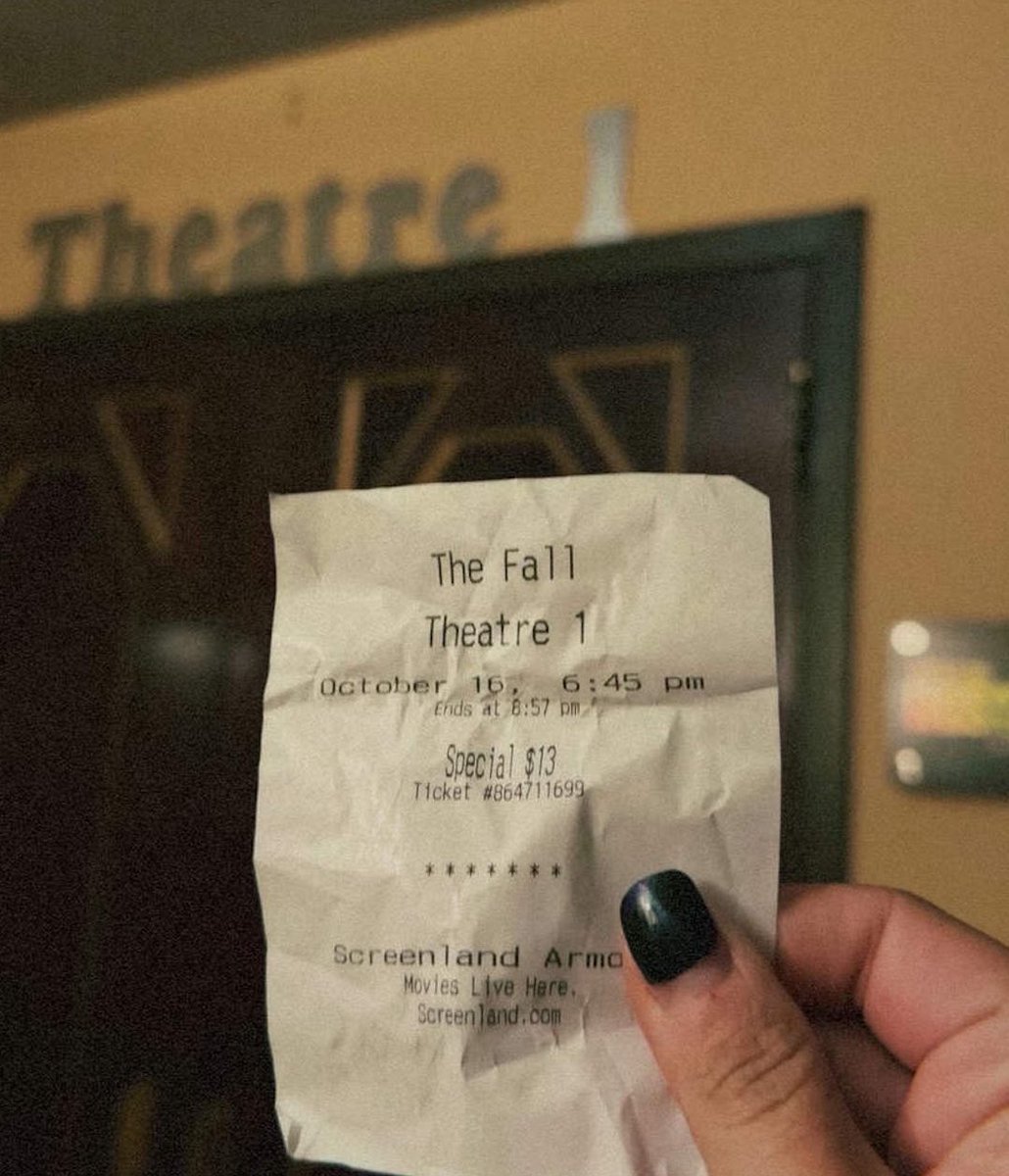 Finally seeing one of my favorite films of all time on a big screen was such a treat. Support your local independent theaters! Ily <a href="/armourtheater/">Screenland Armour</a> 
#TheFall