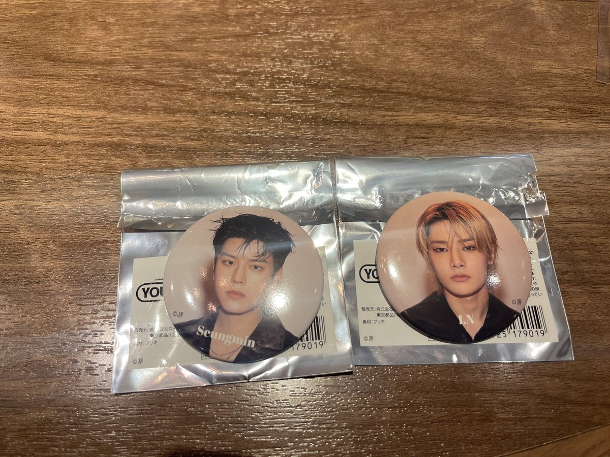 chamoda__panda's tweet photo. スキズ　ミュージアム交換

譲)缶バッジ→フィリックス、スンミン、アイエン
ミラー→フィリックス（ポガリ）
ラントレ→スンミン、アイエン
入場特典→スンミン、アイエン
一万円特典→フィリックス

求）同種ヒョンジン（一万円特典はオレンジの方）
ジニレット

#skz交換 #スキズミュージアム https://t.co/V2muQzbQlj