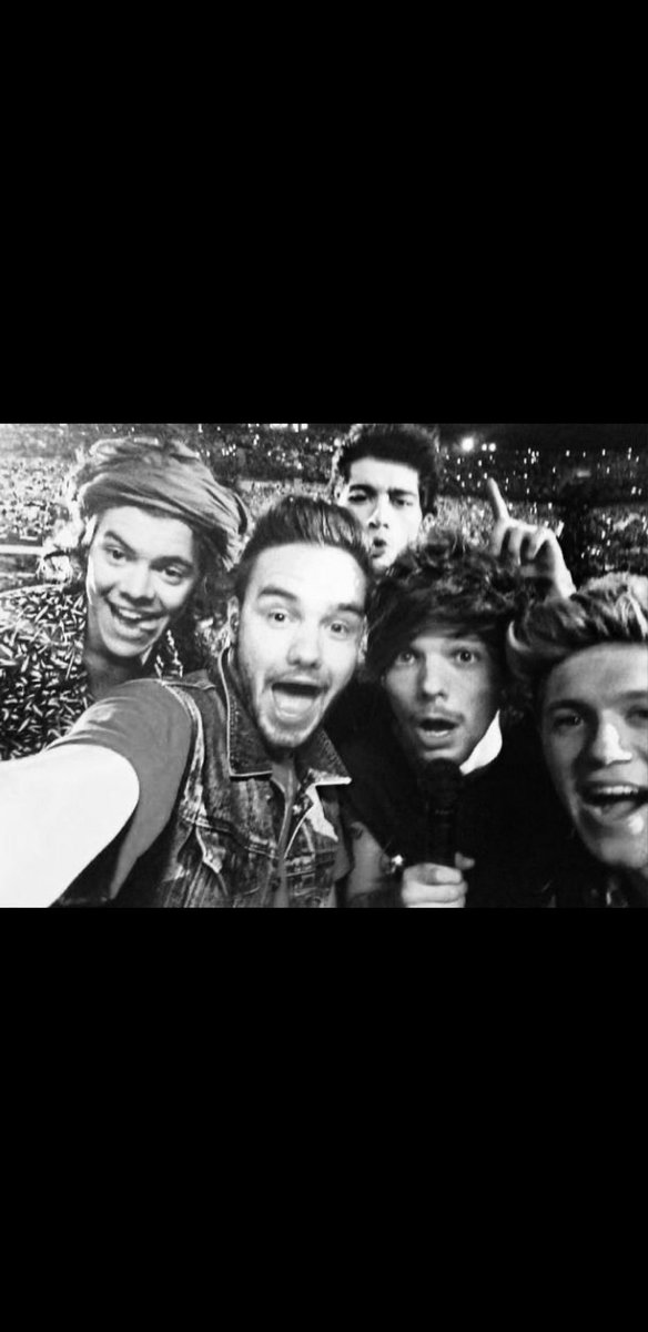 lbackpack's tweet image. Não acredito que nunca mais vou ver esses 5 juntos 😭 e a turnê de despedida? E o reencontro deles? Cara! Amo tanto eles que nem sei explicar 😭🖤 descanse em paz, Liam! Obrigada por ter marcado tantas vidas. Sentiremos sua falta!