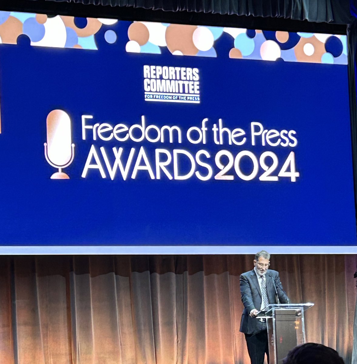 Charles Ornstein tweet media