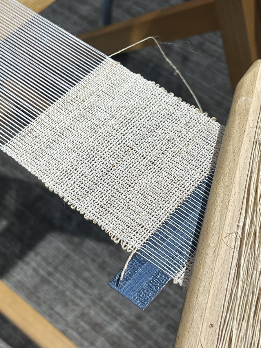waranekodo's tweet photo. からむしのコースター作りに挑戦♪植物の繊維にずっと興味があったし、色々な話も聞けて楽しかった！初めての織り機体験も最高でした✨コースターの端処理、最後の方でやっとコツをつかんだかも😅18日まで開催中！
#東北電力グリーンプラザ #仙台市
#奥会津郷土体験観光物産展 https://t.co/kI6U5cb310