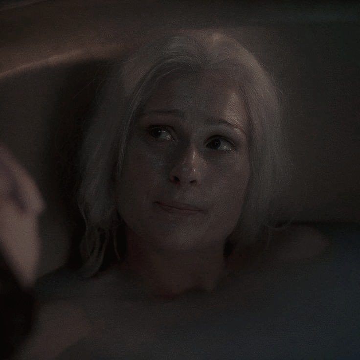 💭 ⋆｡𖦹°⭒˚｡⋆ (@aemmathinker) on Twitter photo 