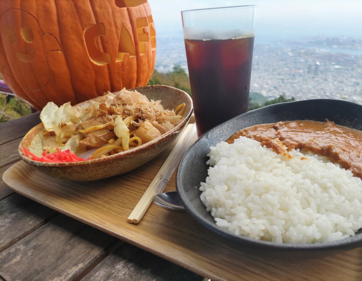 shinsburger0704's tweet photo. 朝ラン
終了後の贅沢タイム
#摩耶山
#CAFE702
#もうすぐハロウィン https://t.co/NCBp5sXTSu