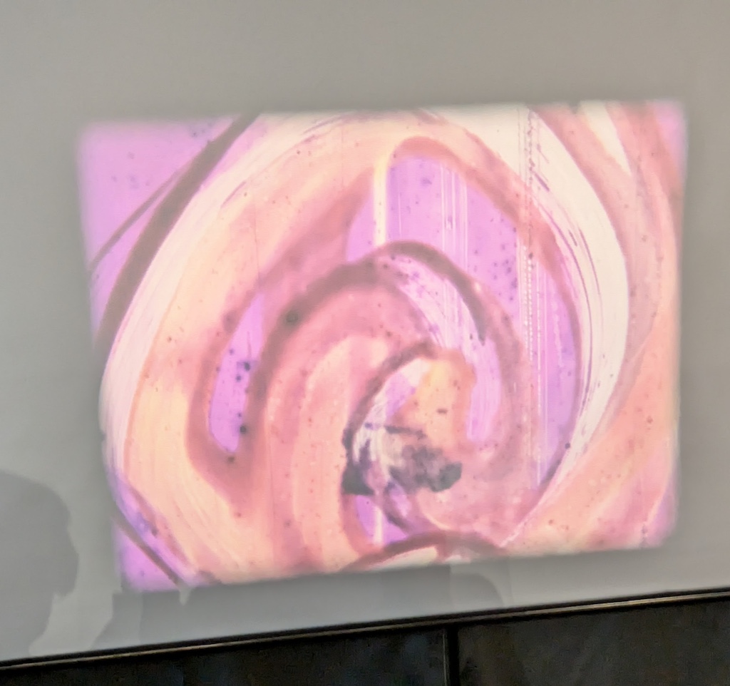 hachapuri_yuri's tweet image. ８ミリフィルムに直接ペイントするワークショップに参加。面白かった！