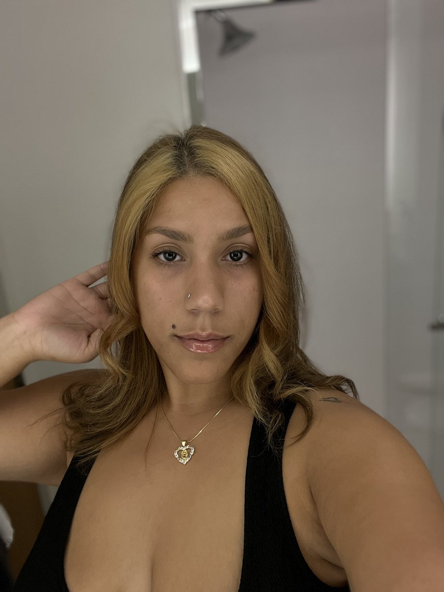 nygeliaa's tweet photo. 🖤✨ https://t.co/vW47Sa4WgC