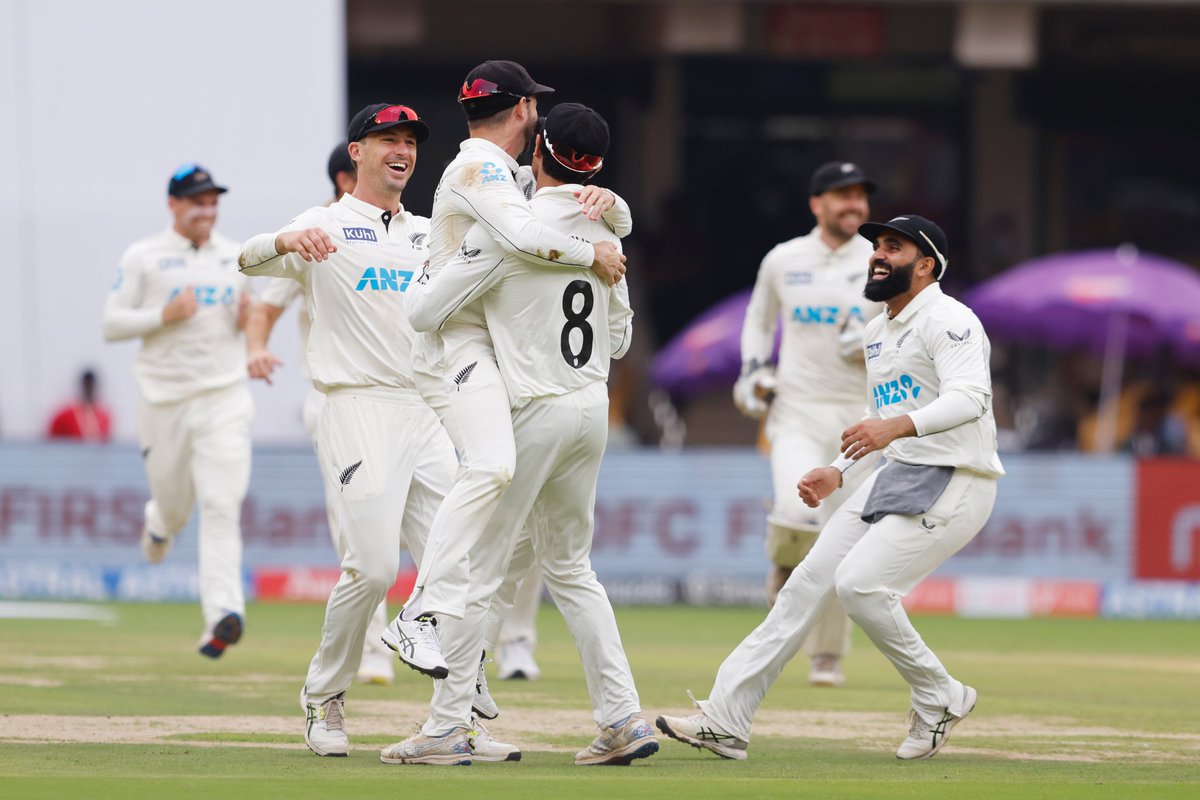 23Kishi's tweet photo. Outstanding catching, disciplined bowling and brilliant team work shown by @BLACKCAPS 👏👏👏🙌🙌🙌. Very tough start for Team India, all eyes on the bowlers now 👀
#TestCricket #INDvNZ https://t.co/TTPQeiqnf7