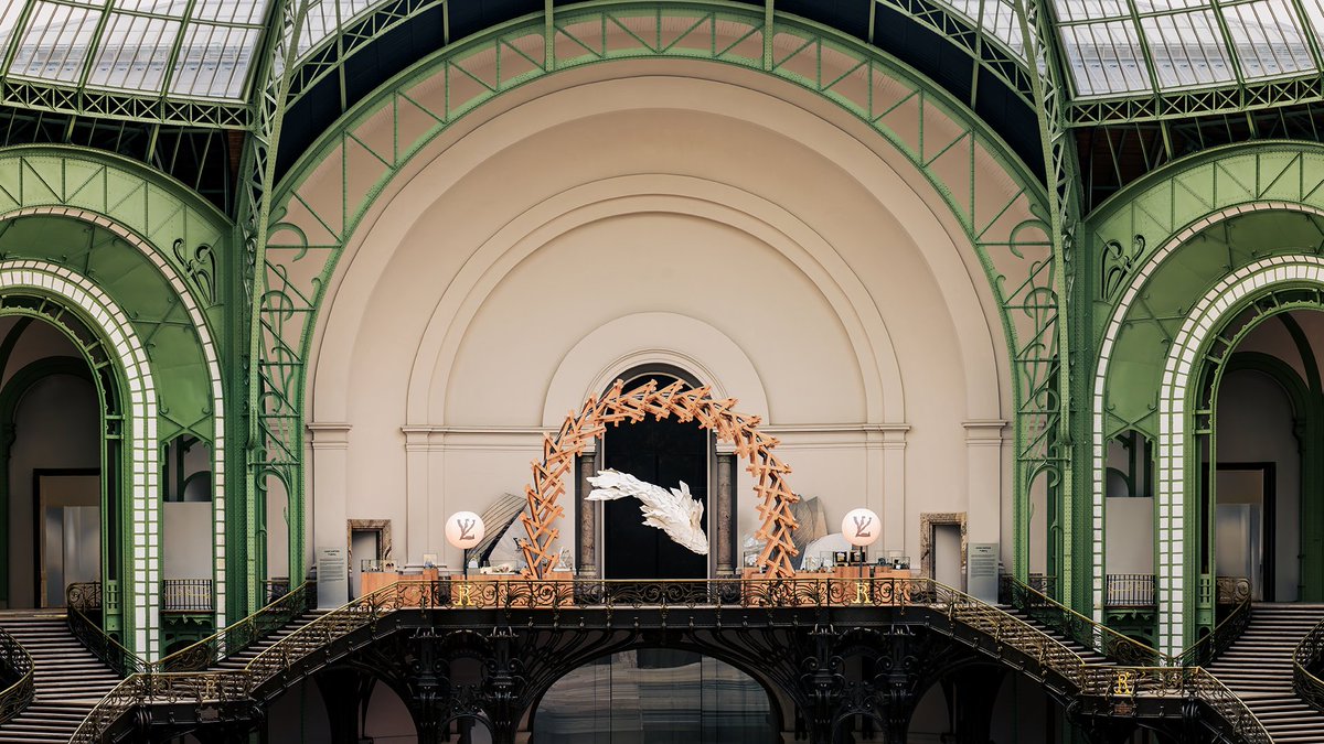 Art Basel Paris. From October 18th to 22nd, the contemporary fair #ArtBaselParis welcomes #LouisVuitton as an associate partner in an exposition celebrating the Maison's collaboration with Frank Gehry on the Balcon d'Honneur at the Grand Palais.