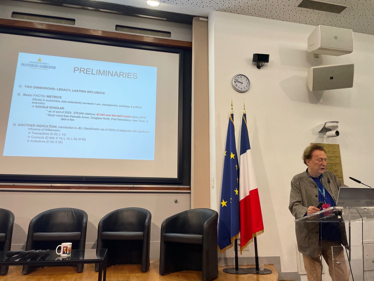 Alexandre5412's tweet photo. Start to the Workshop celebrating the 15 years of Williamson' @NobelPrize #Paris #Economics @ssaussier @ChaireEppp @ChaireRenel @beta_economics https://t.co/7wKPSgTUoK