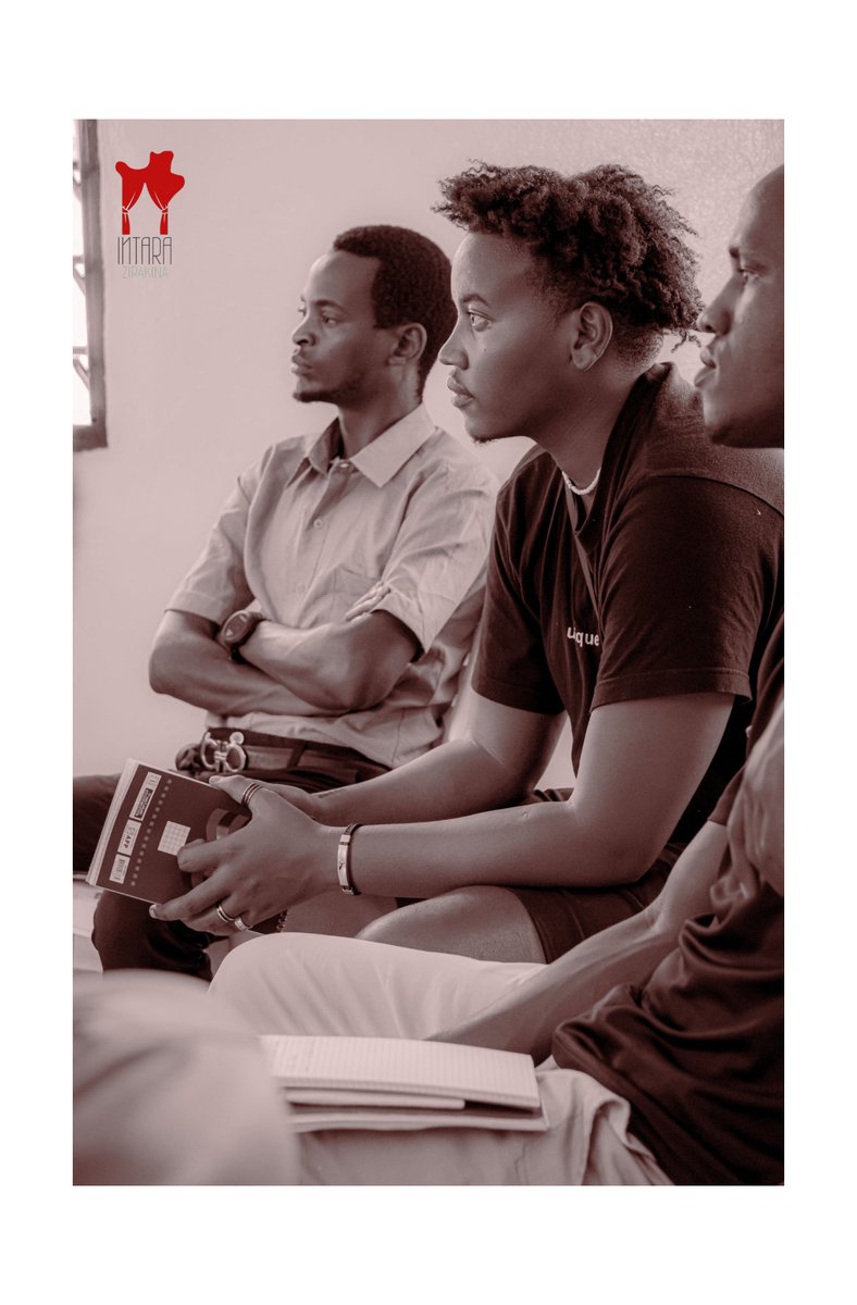 😍 Depuis mardi, Martin Ambara est à <a href="/bujasanstabou/">Buja Sans Tabou</a>, où il anime un atelier de formation en mise en scène pour 10 comédiens venant de Bujumbura, Gitega et Ngozi. Cette étape fait suite à la première phase qui s’est déroulée à Gitega, suivie d’une autre à Ngozi.