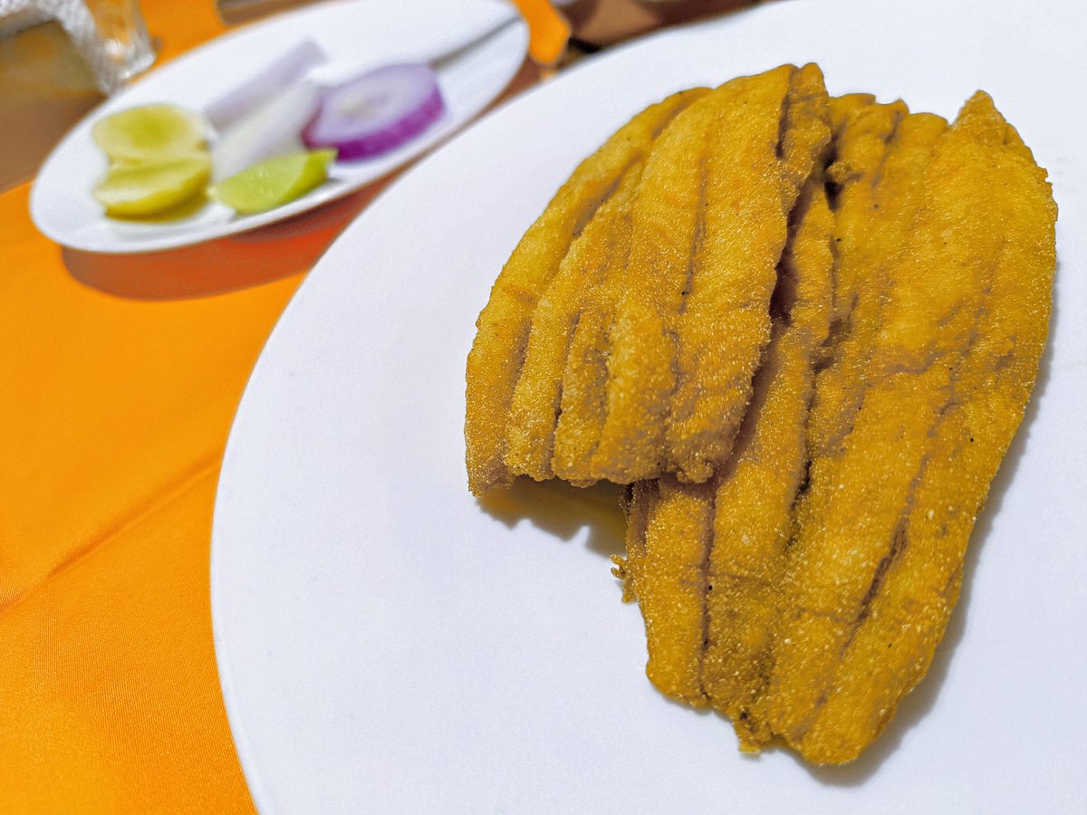 arinpaul's tweet image. Ordered duck, got fish—Bombay Duck, that is! 😜😂 #NotADuck #BombilFry
At @gajaleeofficial. 😊
#Foodie #Mumbai #AamchiMumbai #MumbaiMeriJaan #MumbaiDilSe #mumbaikar #MumbaiLife #ColoursOfMumbai #EchoesOfBombay #ColoursOfIndia #ColourfulIndia #India #IncredibleIndia #EchoesOfIndia