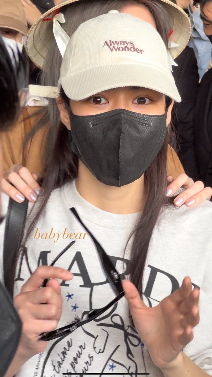 00Kmyluv's tweet photo. cant stop loving herrrr ❤️‍🔥❤️‍🔥😭😭
puppy eyes 🥺🩶🫰🏻

LINGORM PANTENE VOGUE TRIP
#LingOrm #linglingkwong https://t.co/kaZeDKiITT