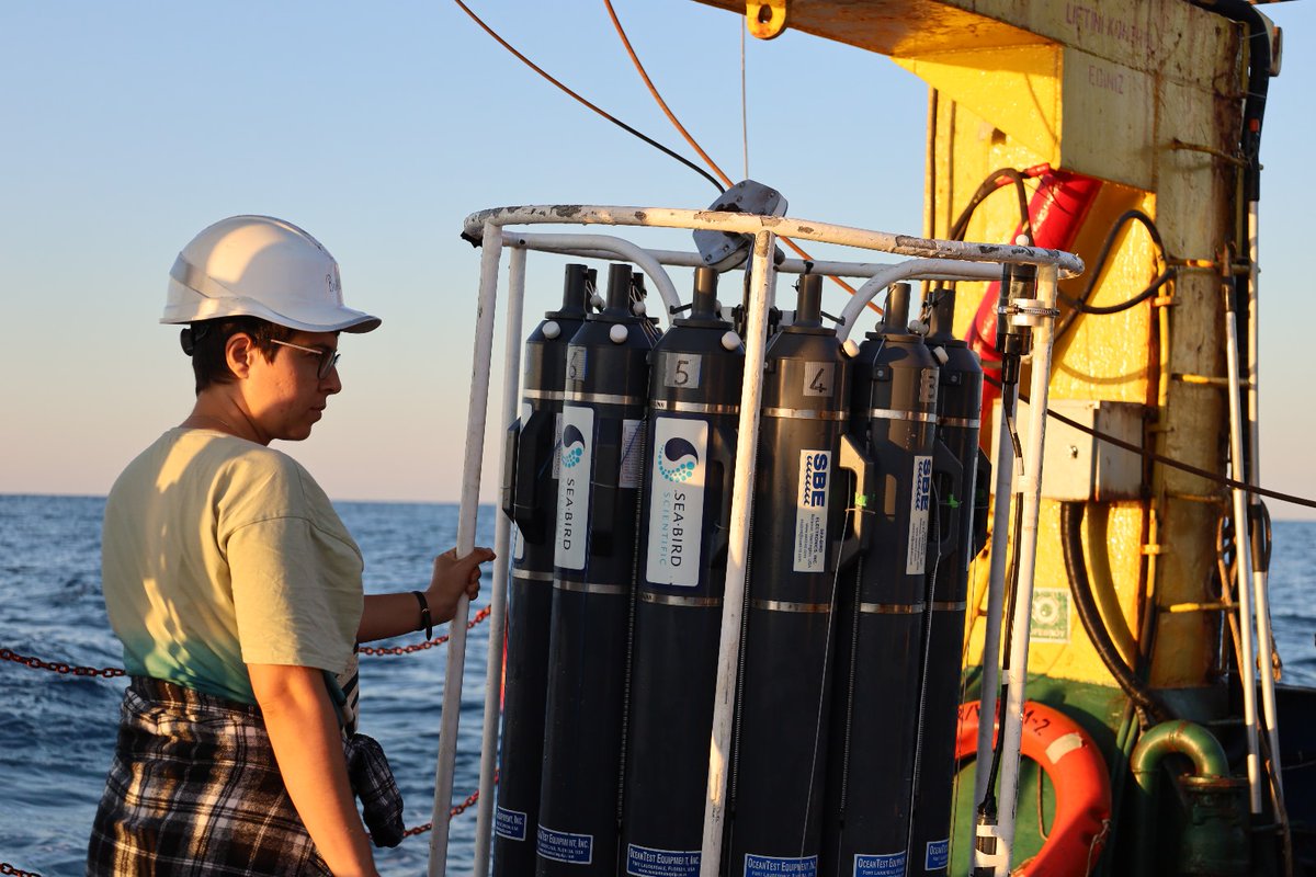 METU Institute of Marine Sciences (@metu_ims) on Twitter photo METU IMS Team sailed for Climate-resilient regions!
Within the #greendeal <a href="/ARSINOE_EU/">ARSINOE_EU</a> project, METU IMS conducted an expedition focusing on the Black Sea-Bosporus-Marmara Sea connection. The expedition surveyed 10 stations, dedicated sampling and measurement points at sea METU IMS Team sailed for Climate-resilient regions!
Within the #greendeal <a href="/ARSINOE_EU/">ARSINOE_EU</a> project, METU IMS conducted an expedition focusing on the Black Sea-Bosporus-Marmara Sea connection. The expedition surveyed 10 stations, dedicated sampling and measurement points at sea