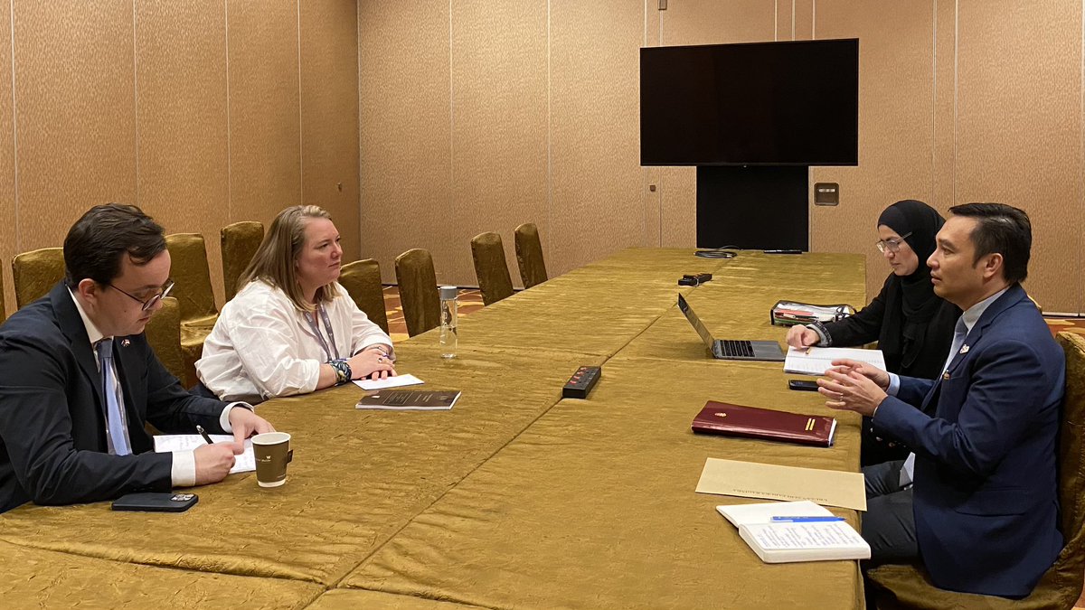 Many fruitful exchanges on regional and global #cybersecurity cooperation on the side-lines of #SICW2024.

<a href="/eu_eeas/">European External Action Service - EEAS 🇪🇺</a> Coordinator for Cyber Issues Manon Le Blanc met with 🇺🇳 UN Under-Secretary-General and High Representative for Disarmament Affairs <a href="/INakamitsu/">Izumi Nakamitsu</a>, 🇺🇦 Deputy Foreign