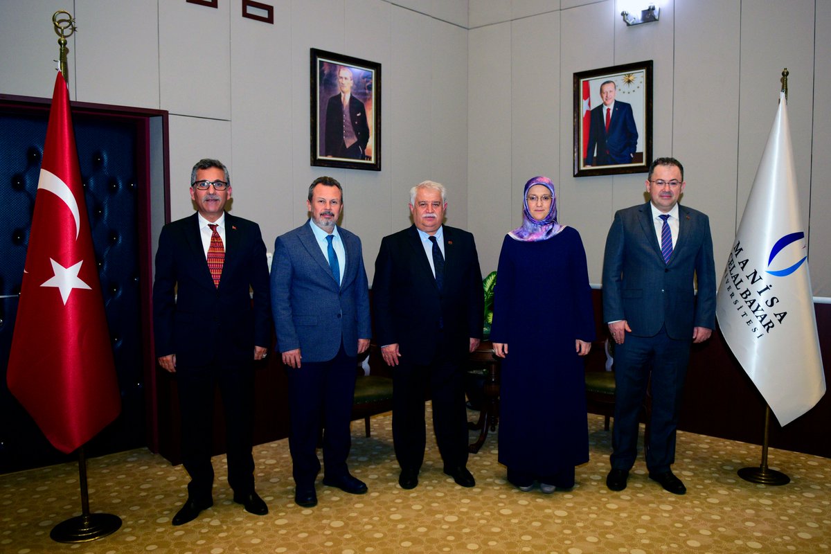 Türkiye Bilimler Akademisi (TÜBA) Başkanı Prof. Dr. Muzaffer Şeker, Rektörümüz Prof. Dr. Rana Kibar’ı ziyaret etti.

#TÜBA #TürkiyeBilimlerAkademisi #MCBÜ #ManisaCelalBayarÜniversitesi #ProfDrRanaKibar #MCBÜrektör