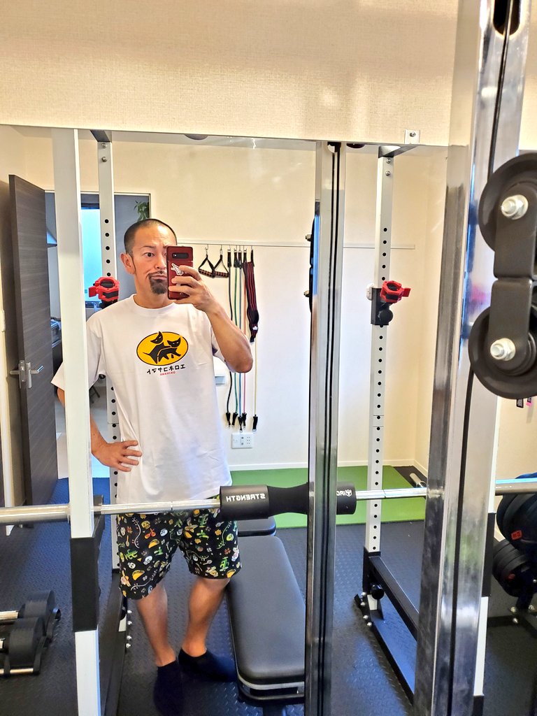 tondon_second's tweet image. 今日もトレーニング疲れたぜ💪

さぁて、
ディナーも頑張りまーす💪

深夜まで営業中‼️‼️‼️

#豚どんちゃん 
#豚どんちゃん2号店