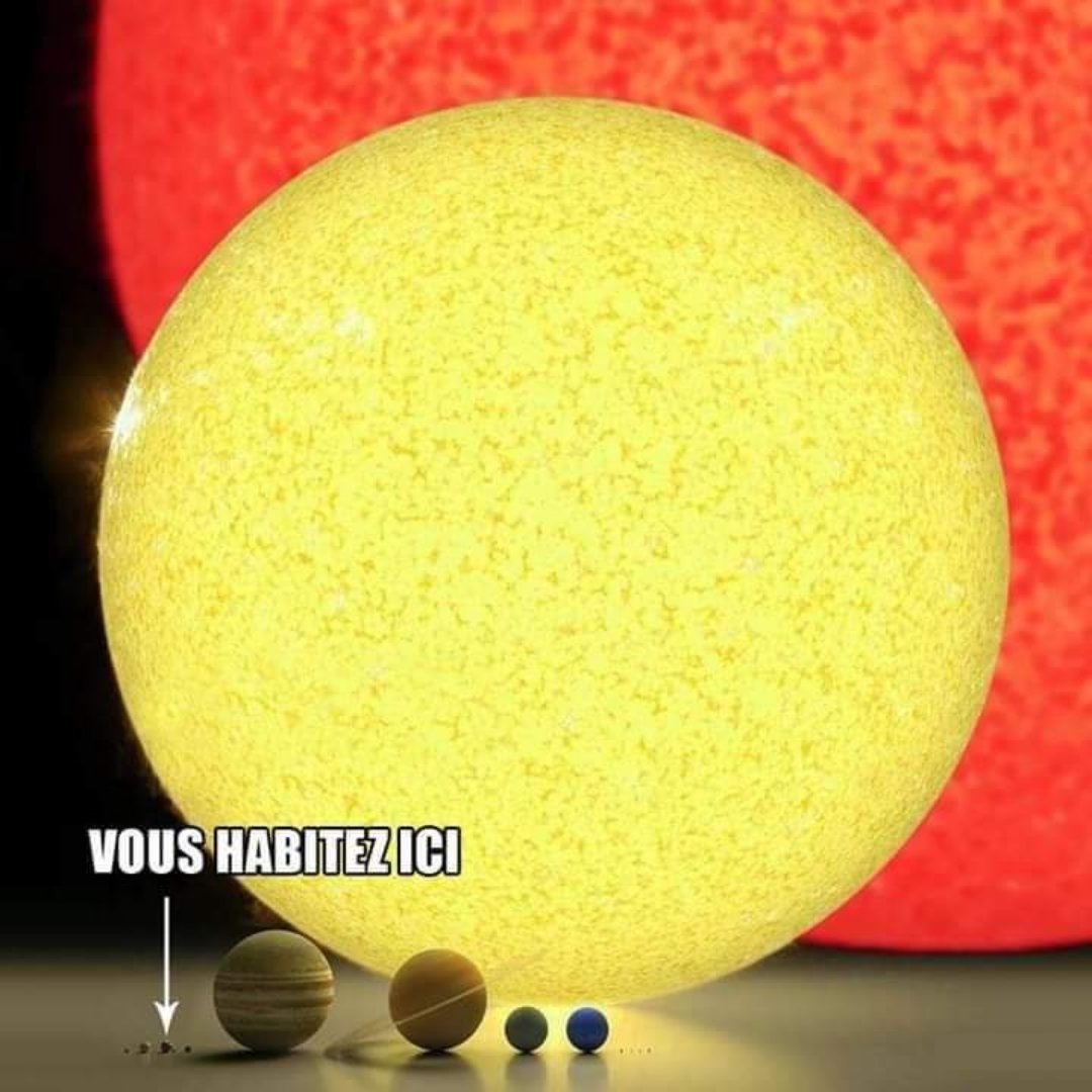 LeContempIateur's tweet photo. Petit rappel à ceux et celles qui pensent être le centre de l'Univers... 😉 https://t.co/sowdSPt80Q