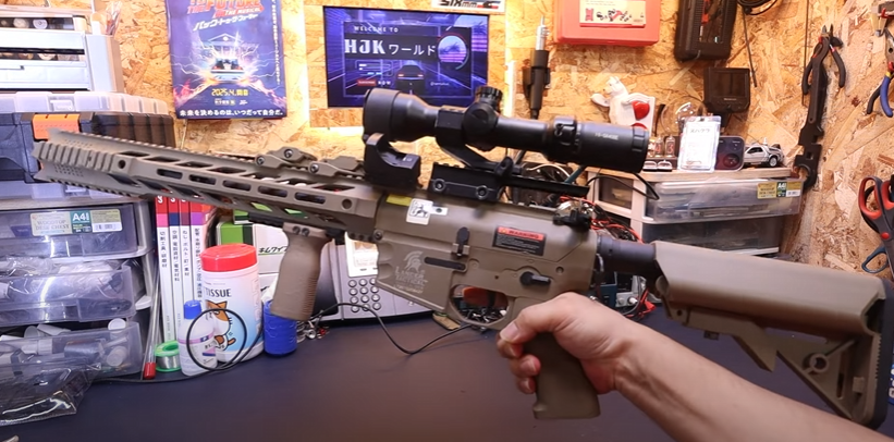 sentakuc's tweet photo. 【カスタム】10万発撃った静音化DSG機をアップグレード！　①
https://t.co/srTdcTnRKT

Youtubeチャンネル登録者1万人記念プレゼント第3弾はコレ

「Lancer taltical LT25 インターセプター」

当時の動画は以下！
https://t.co/2bTzdoLI8i

今回もバンバンいじります！

#電動ガン　#カスタム https://t.co/H76ECJM5zc