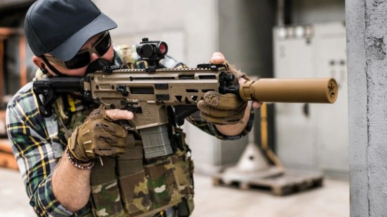 PGZ_pl's tweet image. Karabinki i karabiny rodziny #MWS (ang. Modular Weapon System) to nowoczesna modułowa broń strzelecka znajdująca się w ofercie Zakładów Mechanicznych Tarnów. Konstrukcje te cechuje szeroka paleta konfiguracji oraz stosowanych kalibrów amunicji.
#pgz #ZMT
🗒️tiny.pl/v2jfdky1